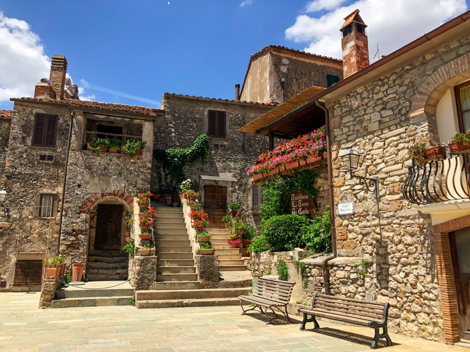 Capalbio Piazza Magenta
