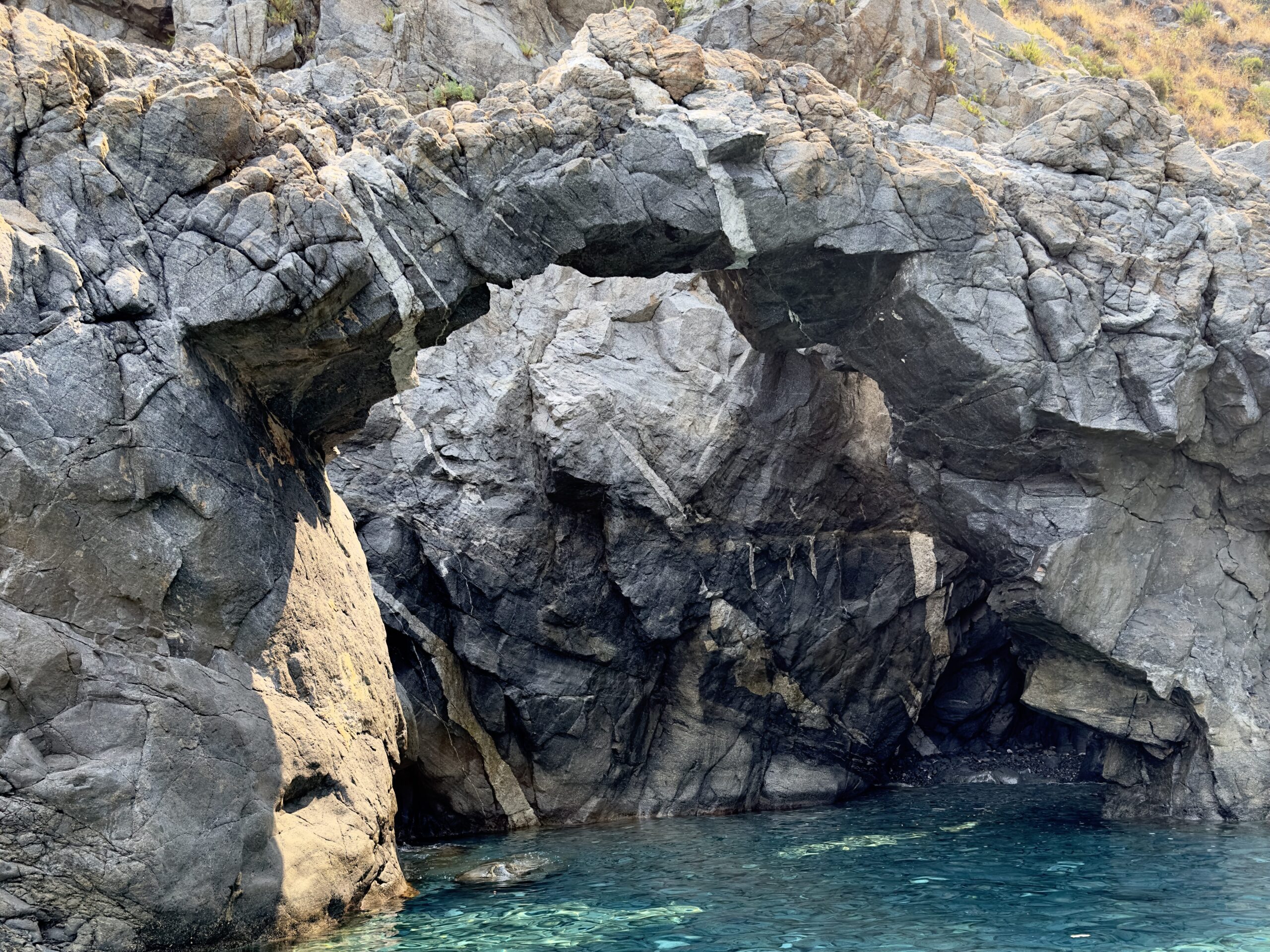 Cosa fare in Calabria la grotta del monaco