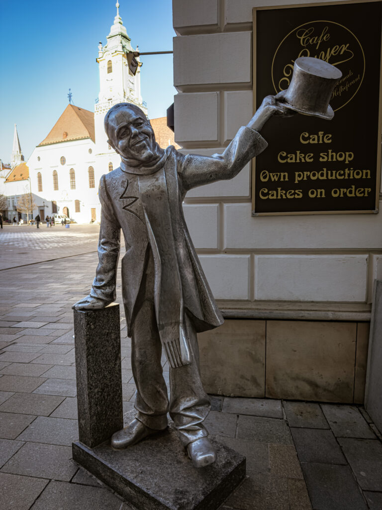cosa fare a Bratislava lo Schoner Naci il gentiluomo