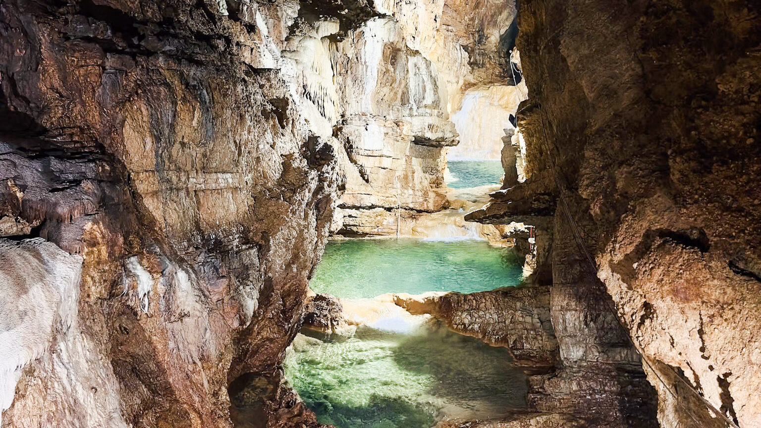 le grotte di falvaterra la gola interna
