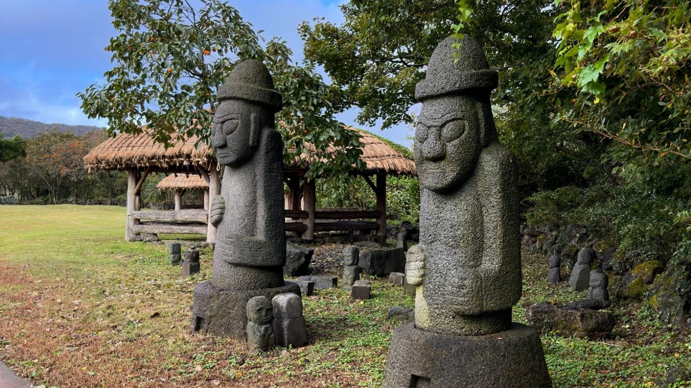viaggio in corea del sud i nonni di pietra dell'isola di jeju